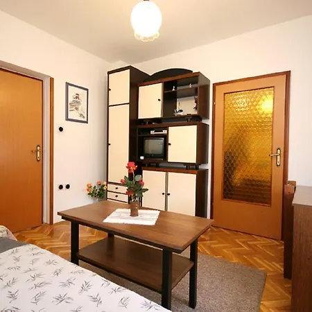 Nur 450 Meter Zum Feinkieselstrand Apartment