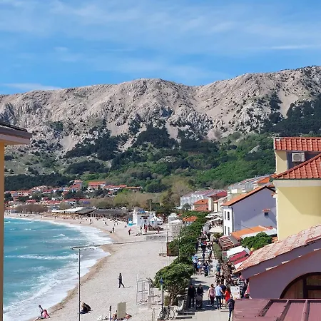 Nur 450 Meter Zum Feinkieselstrand Baska (Krk)